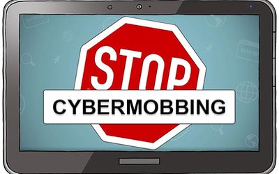 Themenmonat Cybermobbing