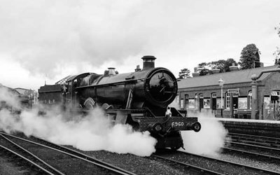 Dampflokomotive; Bild: Gary Doughty auf Unsplash